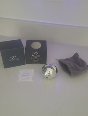 Wallace Silver Polished Holiday Ornament Ball